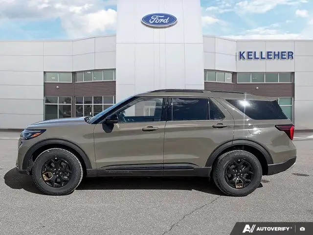 2026 Ford Explorer Tremor - Photo 2