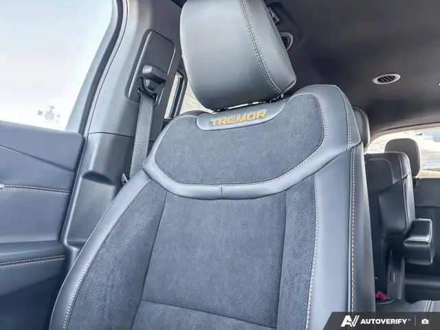 2026 Ford Explorer Tremor - Photo 24