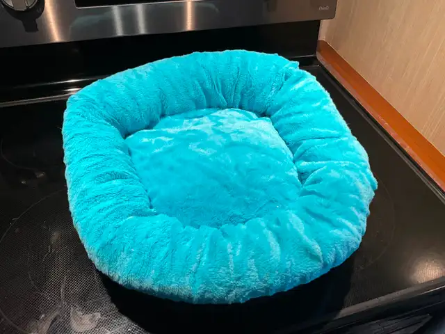 Litière à tiroir et deux portes   pelle   jouets   coussins - Photo 5