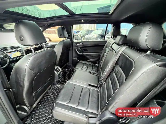 2018 Volkswagen Tiguan Highline R-Line RARE 7 SEATER Certified N - Photo 8