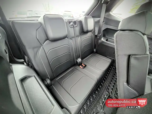 2018 Volkswagen Tiguan Highline R-Line RARE 7 SEATER Certified N - Photo 11