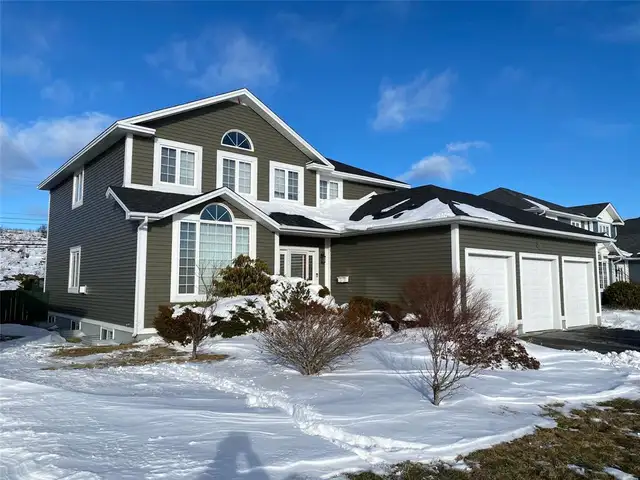 Beautiful Family Home in King William Estates!