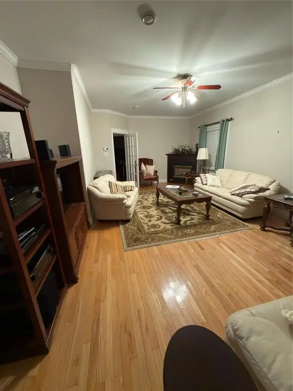 Beautiful Family Home in King William Estates! - Photo 5