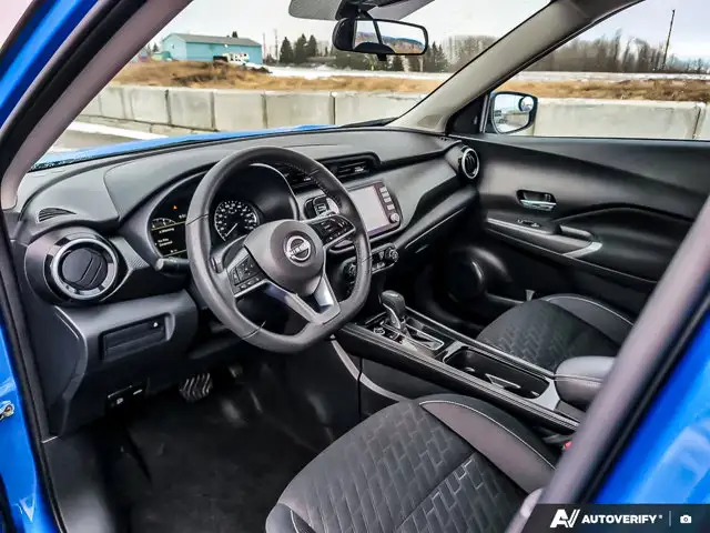 2025 Nissan Kicks Play SV | One Owner | Remote Start - Photo 14