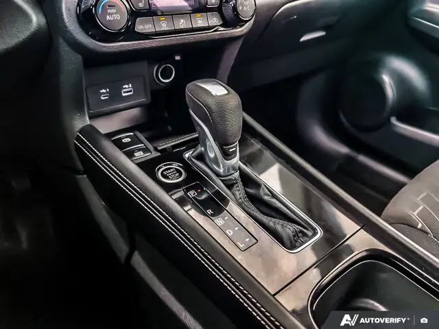 2025 Nissan Kicks Play SV | One Owner | Remote Start - Photo 19