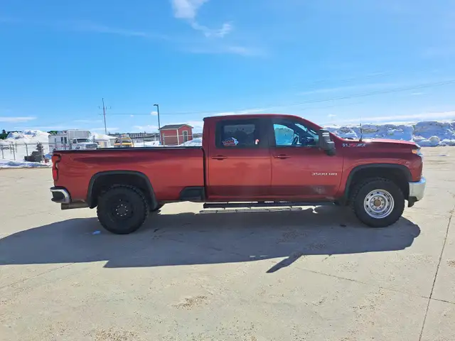 2022 Chevrolet Silverado 3500HD - Photo 6