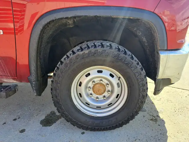 2022 Chevrolet Silverado 3500HD - Photo 36