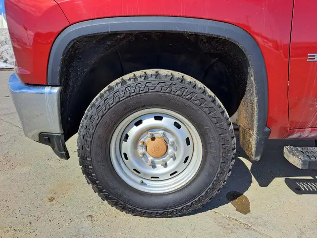 2022 Chevrolet Silverado 3500HD - Photo 37