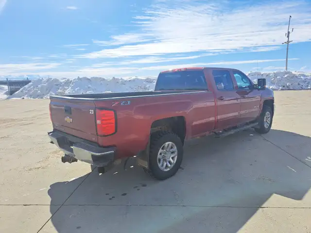 2019 Chevrolet Silverado 3500HD - Photo 3