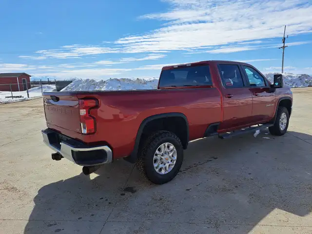 2021 Chevrolet Silverado 3500HD - Photo 3