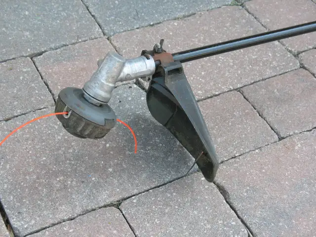 Straight Shaft Gas Powered String Grass Trimmer - Photo 9