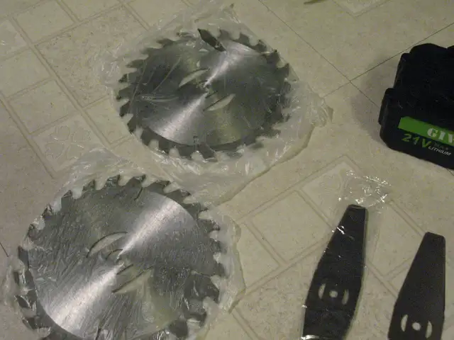 21 Volt Cordless Grass Trimmer/Edger, BRAND NEW - Photo 5