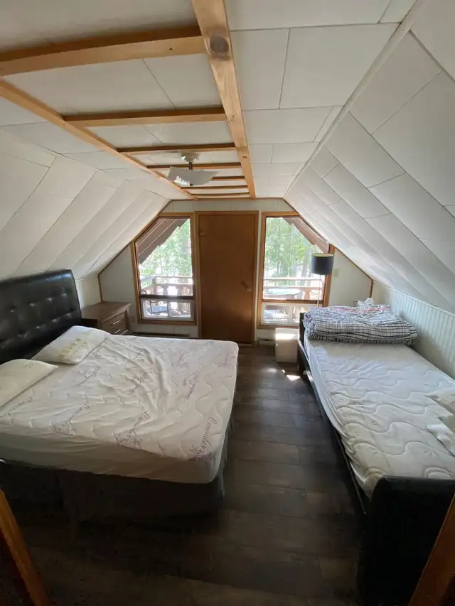 COTTAGE FOR RENT.1000FT WATER FRONT.HALIBURTON.ONT BLACK LAKE. - Photo 5