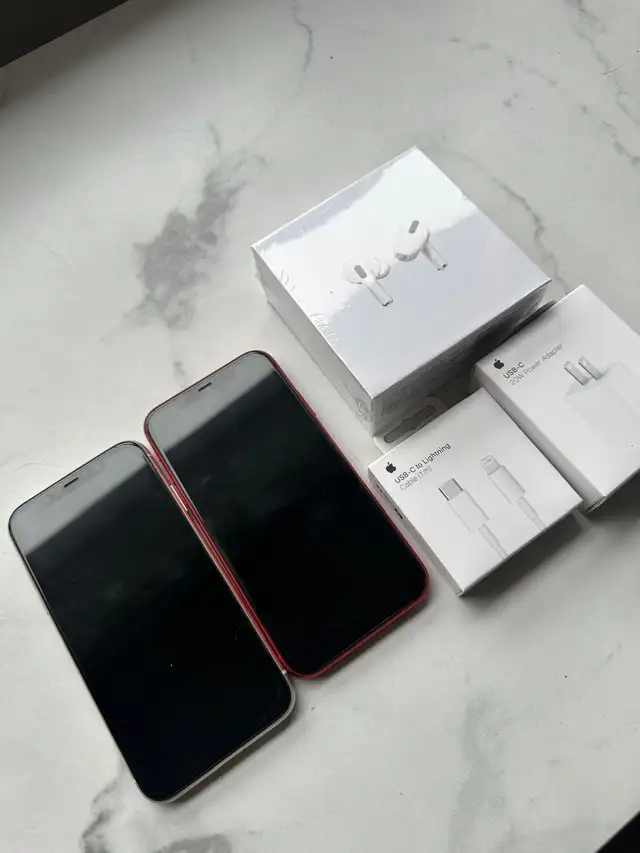 iPhone 11 64gb Airpods/Charger Set/Delivery