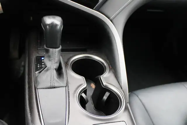 2024 Toyota Camry SE Auto - Photo 7