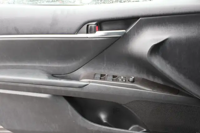 2024 Toyota Camry SE Auto - Photo 11