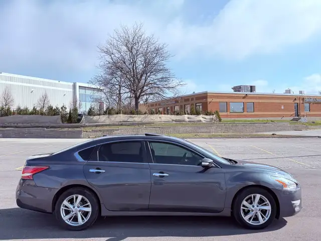 2013 Nissan Altima 4dr Sedan I4 CVT 2.5 - Photo 9