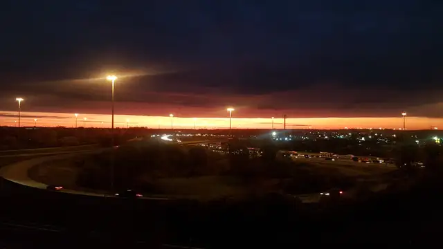 Beautiful 1 Bedroom Condo with Parking Available Immediately! - Photo 11