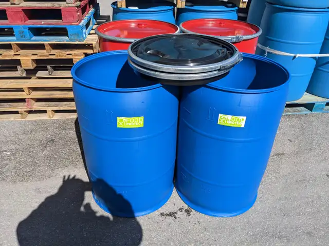 8 - 15 - 45 - 55 plastic food grade barrels. - Photo 5