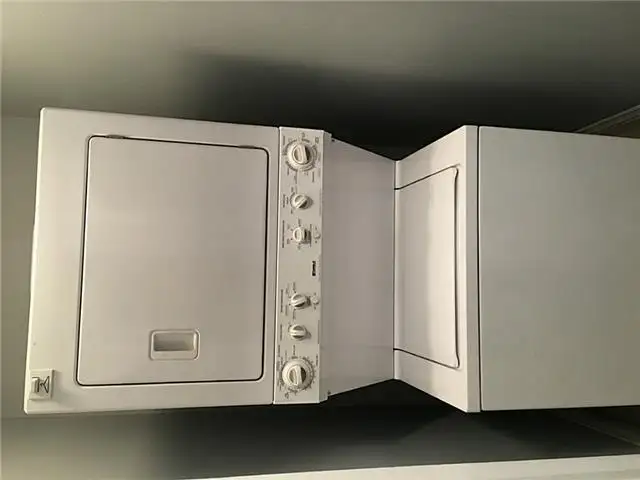 Nice Bedroom Near Mohawk College_Female only AC Included - Photo 7