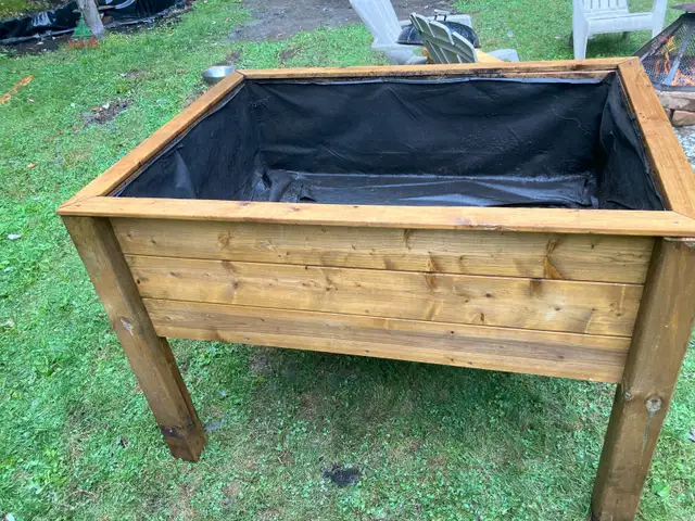 5 BACS à jardin en bois traité de 430 litres de volumes
