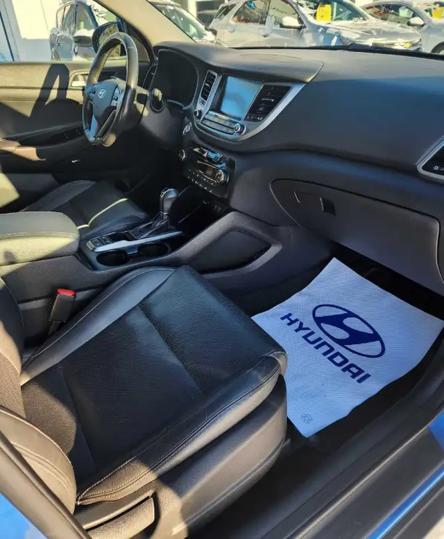 2017 Hyundai Tucson Luxury All Wheel Drive - Photo 4