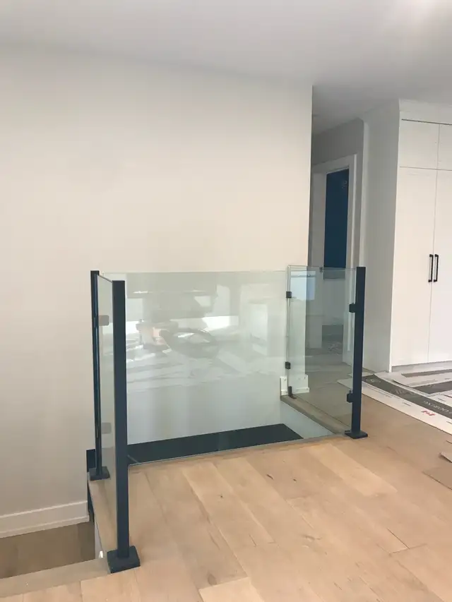 CUSTOM GLASS RAILING STAIRS DECK RAILING BALCONY RAILING PORCH - Photo 5