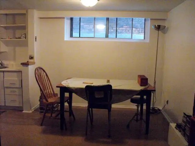 Danforth-Pape 1 bedroom cozy basement apartment $1200 - Photo 5