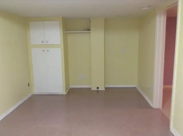 Danforth-Pape 1 bedroom cozy basement apartment $1200 - Photo 7