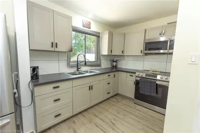 3 bedroom house for rent near fanshawe college London main campu