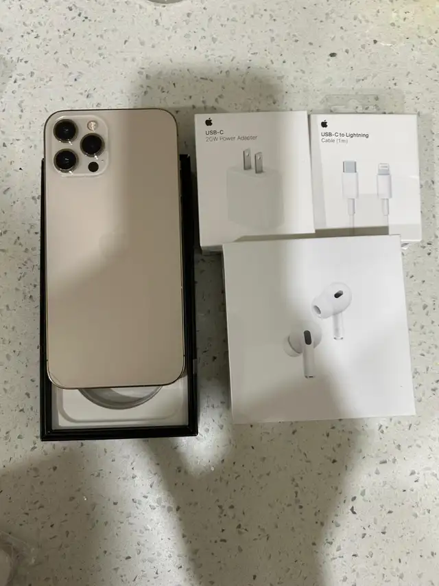 iPhone 14 Pro Max 256gb Airpods/Adapter/Delivery