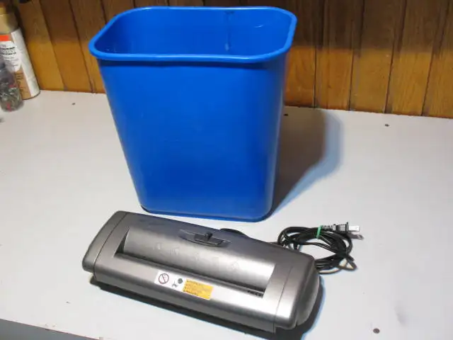 6 Sheet Paper Shredder, with Basket - Photo 2