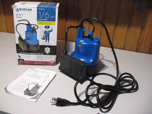 BURCAM 1/6HP Automatic Submersible Utility Pump - Photo 2