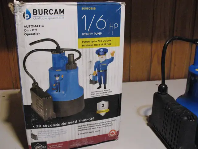 BURCAM 1/6HP Automatic Submersible Utility Pump - Photo 9
