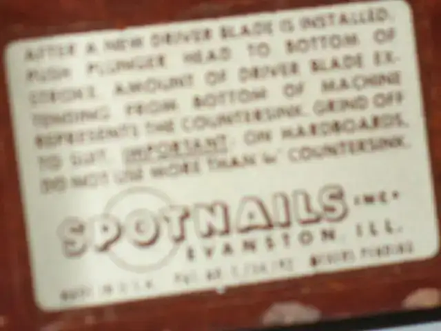 Manual Flooring Stapler, with Mallot - Photo 5