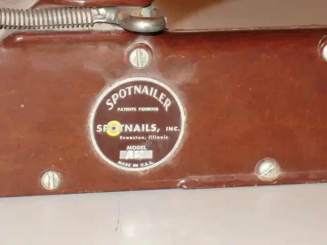 Manual Flooring Stapler, with Mallot - Photo 8