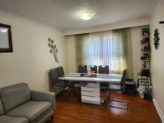 House for Rent (Main Floor) Near Kennedy Subway Station - Photo 4