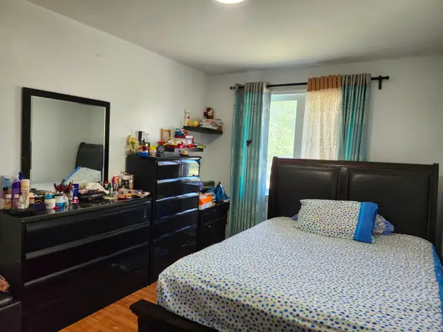 House for Rent (Main Floor) Near Kennedy Subway Station - Photo 7