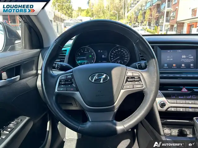 2017 Hyundai Elantra GLS 4Dr Sedan - Photo 11