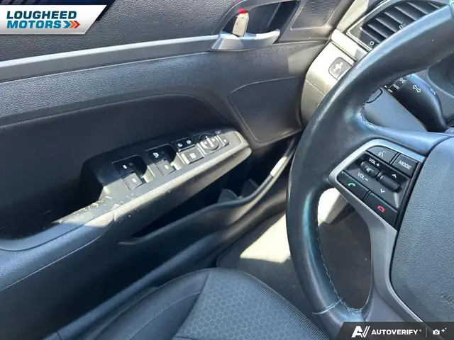 2017 Hyundai Elantra GLS 4Dr Sedan - Photo 14