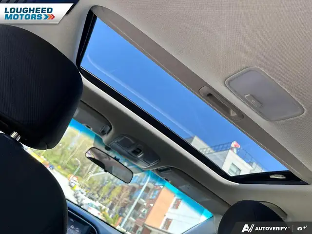 2017 Hyundai Elantra GLS 4Dr Sedan - Photo 18