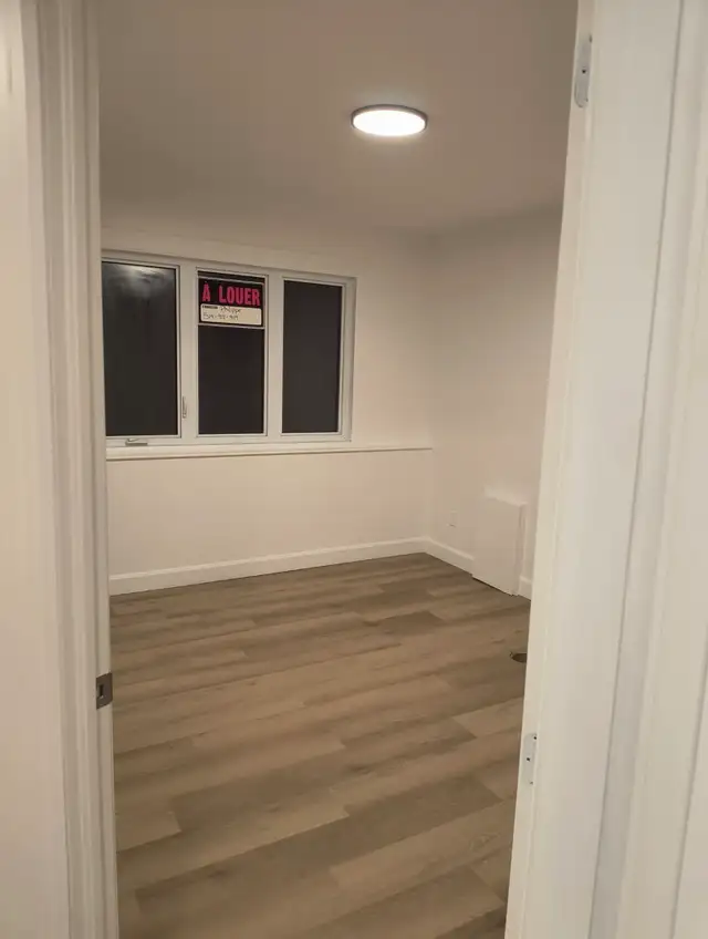 4 1/2 à louer à Warwick - Photo 3