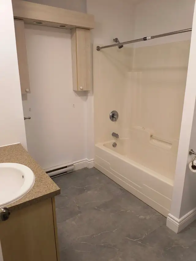 4 1/2 à louer à Warwick - Photo 6