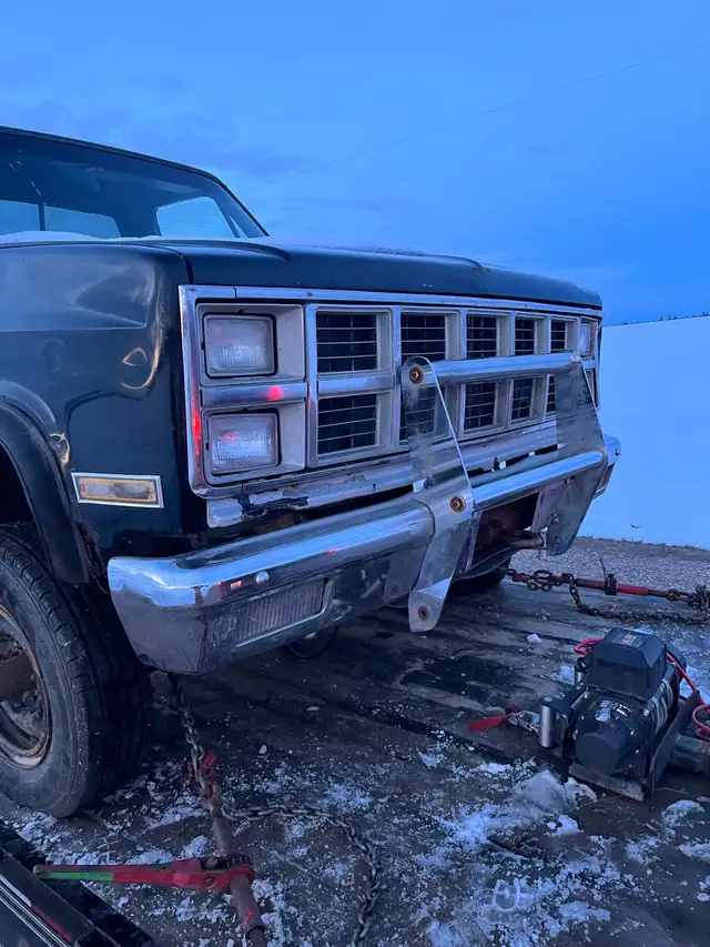 1982 GMC Shortbox 4x4 Truck - Photo 7
