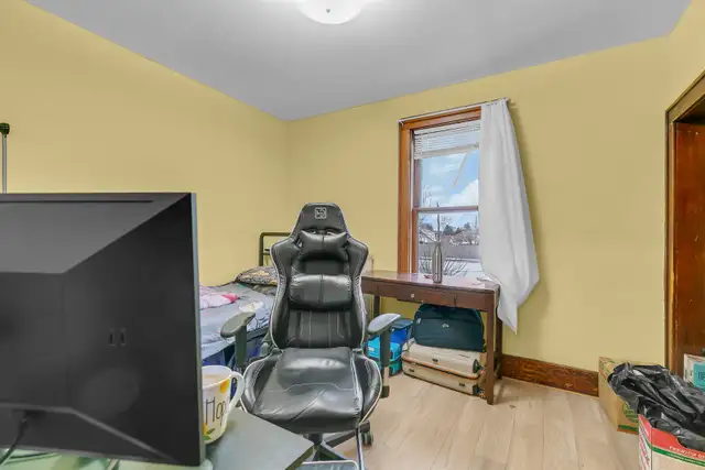 69Shepherd, Windsor. Big6Bed 3Bath Brick Garage 2StoreyHome Sale - Photo 5