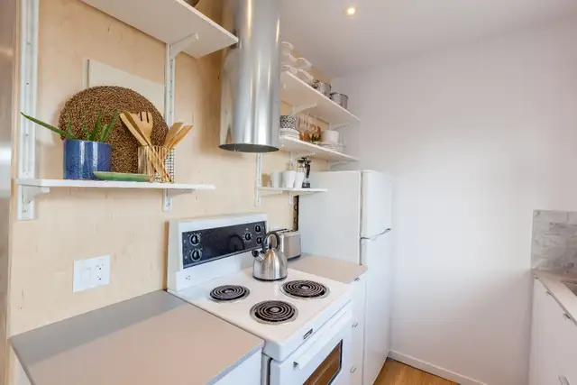 Superbe Studio Meublé au Cœur du Plateau Métro Laurier - Photo 7