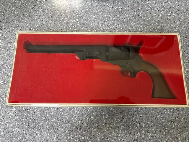 R M J Oldfrontier 1851 Replica Colt Navy Revolver With Frame - Photo 2