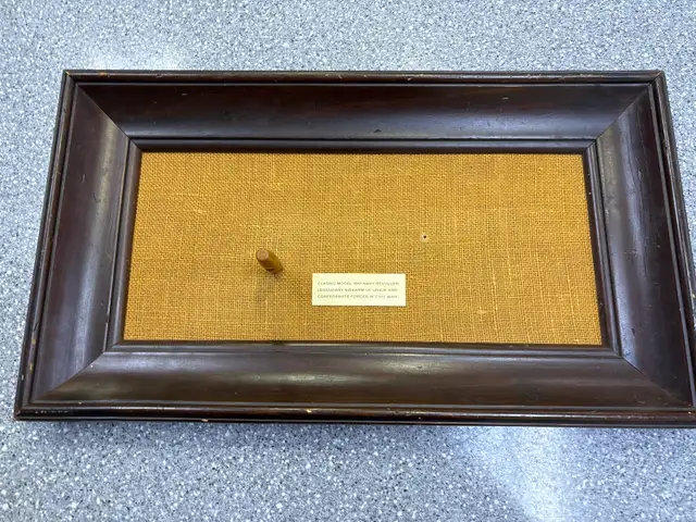 R M J Oldfrontier 1851 Replica Colt Navy Revolver With Frame - Photo 3