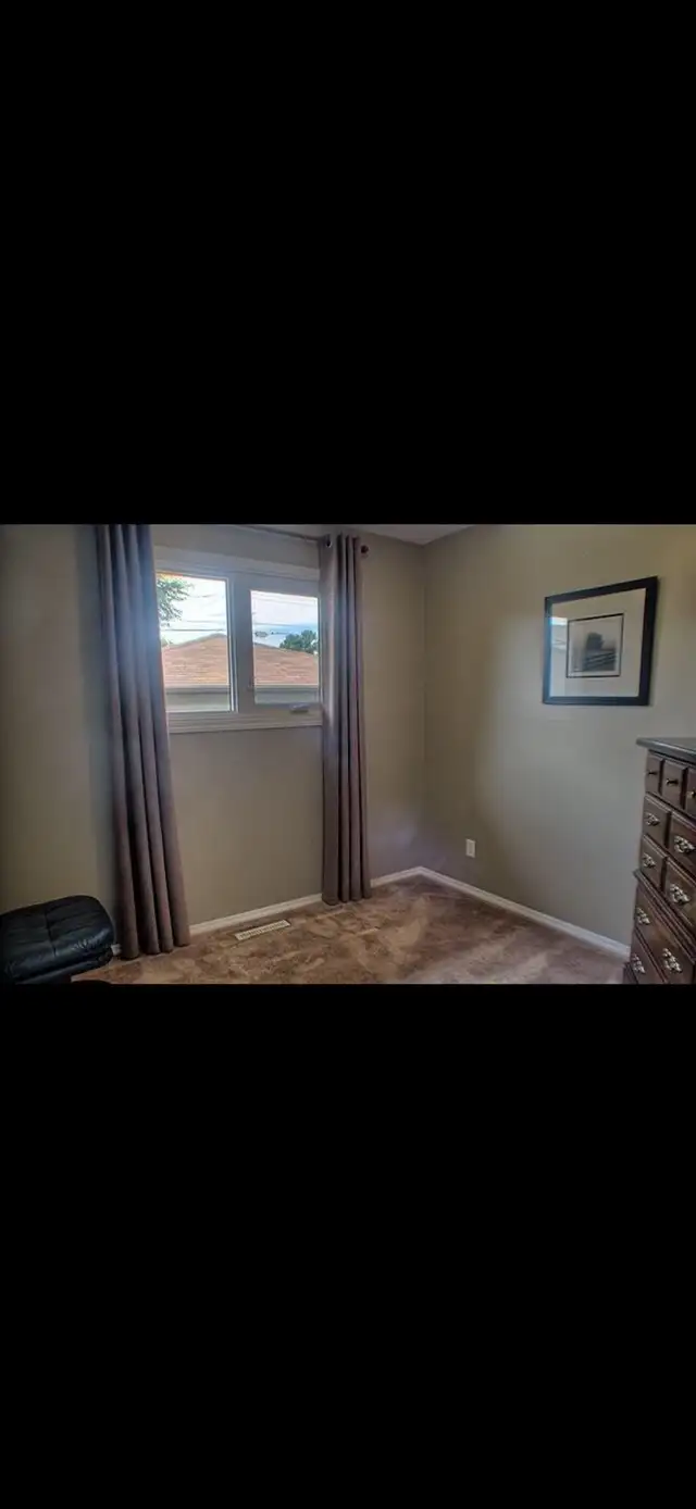 West End Home 4 Bed 2 Bath - Photo 8