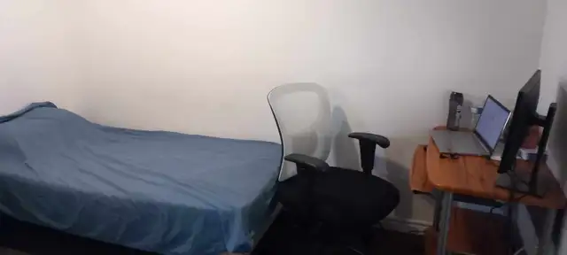 Room for rent $550 all utilities included. available on May 1 - Photo 6